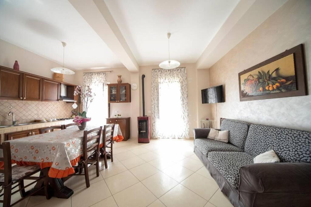 זפראנה אטניאה Casa Vacanze Il Fischio Del Vento מראה חיצוני תמונה
